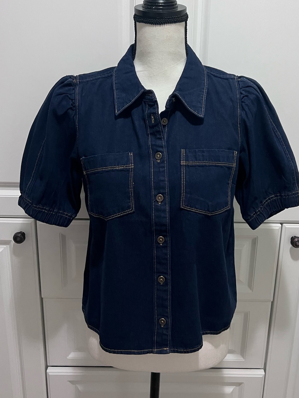 NWT Hem and Thread denim puff sleeve button down sz M - Picture 2 of 9